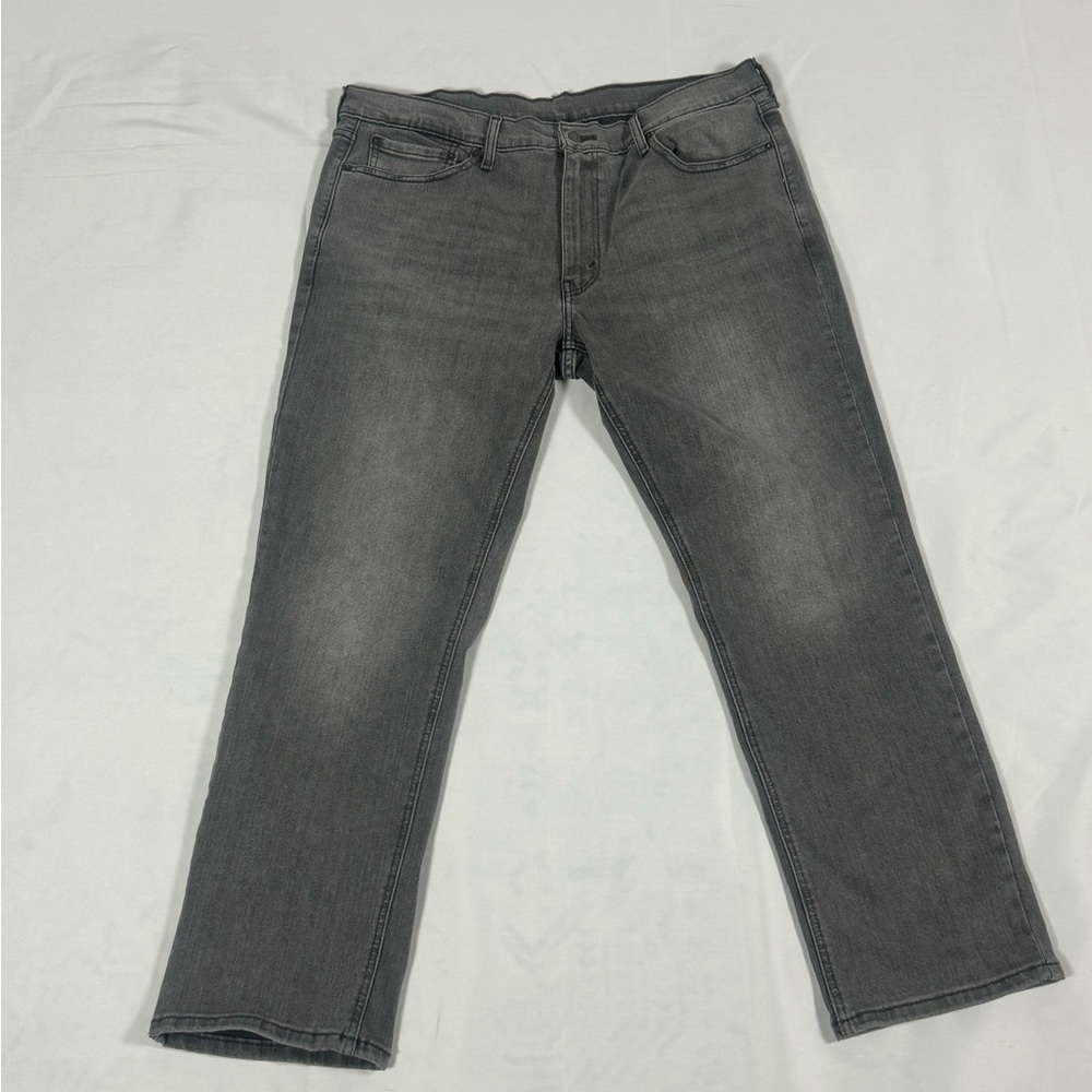 XL grey levi’s